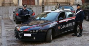 Licata, aggredisce carabinieri in gelateria: arrestato 53enne