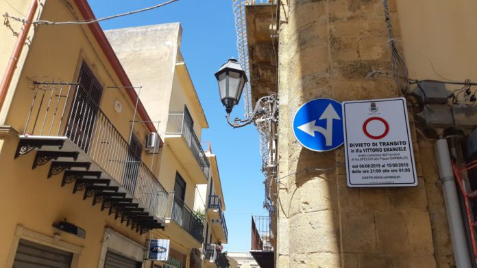 Chiusura al traffico Pizza Garibaldi
