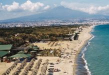 La playa di Catania