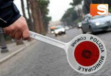 Aggressione ispettore vigili urbani.