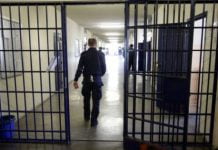 Uomo arrestato per maltrattamenti