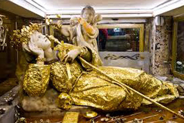 Reliquie Santa Rosalia Il sindaco Leoluca Orlando apre la Cappella contenente l’urna argentea