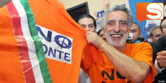 BALLOTTAGGI: ACCORINTI (NO PONTE) VINCE A MESSINA Avrebbe offeso Donald Trump durante il G7 per questo motivo 7 dei 13 capigruppo del Consiglio comunale di Messina hanno protestato contro il sindaco Renato Accorinti che avrebbe gridato “Pace, non guerra” rivolgendosi al presidente americano
