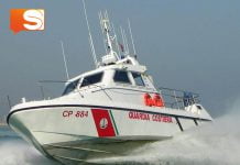 Licata, chiazza scura e viscida lungo la costa: interviene la Guardia costiera Chiazza scura nel mare di Licata