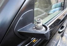 Furto specchietto auto