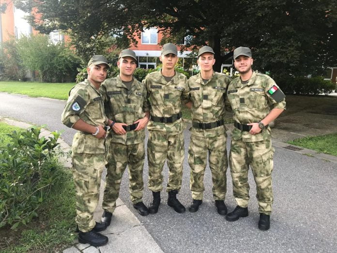 Studenti-canicattinesi-con-le-stellette