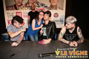 Castrofilippo, la band "The Kolors" infiamma il pubblico del centro Le Vigne (Foto)