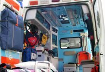 Sciacca, perde il controllo dell’auto e si ribalta: 57enne ferito