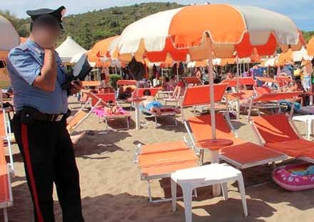 Rissa in spiaggia a Scoglitti Rissa in spiaggia a Scoglitti