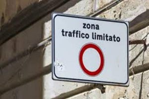 Canicattì, istituita in via sperimentale zona ZTL a Piazza Dante