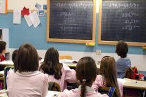 Castelvetrano, sospesa maestra che maltrattava e picchiava bambini