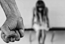 Sicilia, mediatore culturale violenta ragazza richiedente asilo