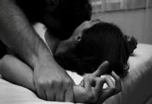 Caltanissetta, conosce una 18enne ubriaca: 20enne ne approfitta e la violenta