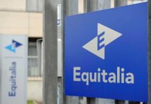 Pignoramento della casa: il debitore può continuare ad abitarci?
