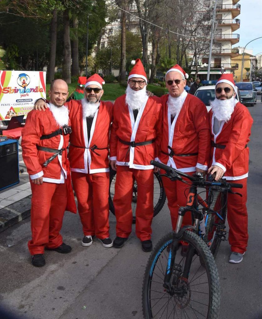 Canicattì, Natale in bici: successo per l'iniziativa(Foto)
