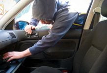 Furto auto
