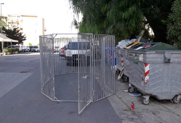 gabbia cani 4 Randagismo, Wwf scrive al Comune
