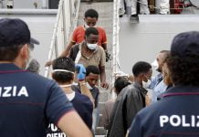 Protesta migranti Villaggiò Mosè