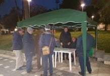 Bollette pazze, gazebo raccola firme Lega Salvini premier