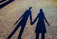 Sicilia, boss si innamora e si distrae dagli “affari”: il fratello lo riporta sulla “retta via”