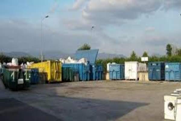 isola-ecologica-spazzatura-rifiuto-rifiuti_190826112705