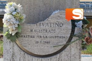 Danneggiamento stele giudice Rosario Livatino