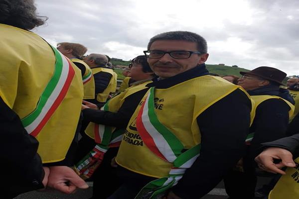 Agrigento, l'efficacia dell'unione e della collaborazione: 25 gennaio in marcia contro l'isolamento della provincia(Foto) Agrigento, l'efficacia dell'unione e della collaborazione: 25 gennaio in marcia contro l'isolamento della provincia(Foto)