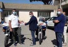 I volontari di Ruotelibere Motoclub Canicattì consegnano le Moto Guzzi restaurate