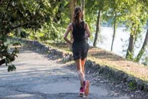 Caltanissetta, rientra dal Nord ma viene beccato a passeggiare: denunciato