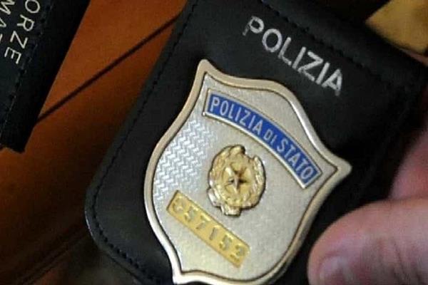 polizia-distintivo