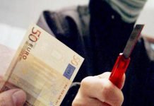 Canicattì, tenta di rapinare con un coltello un negozio di fiori