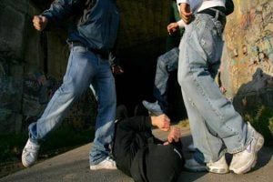 Agrigento, lite tra immigrati finisce nel sangue: feriti 2 uomini