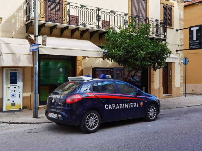 Palermo, scarcerato tenta furto