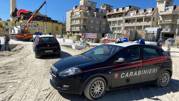 Cantiere costruzione ipermercato Canicattì