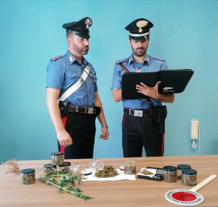 Arresti per droga Arresti per droga