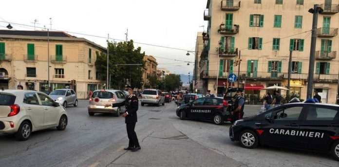 Messina, carabinieri controlli piazza Cairoli