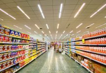 Milazzo, sorpresa a rubare alimenti in un supermercato: arrestata una donna di 24anni