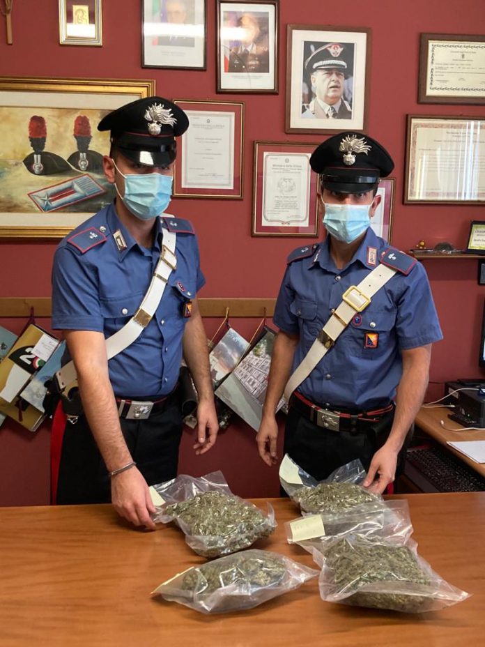 Droga sequestrata CC Messina Sud Droga sequestrata CC Messina Sud