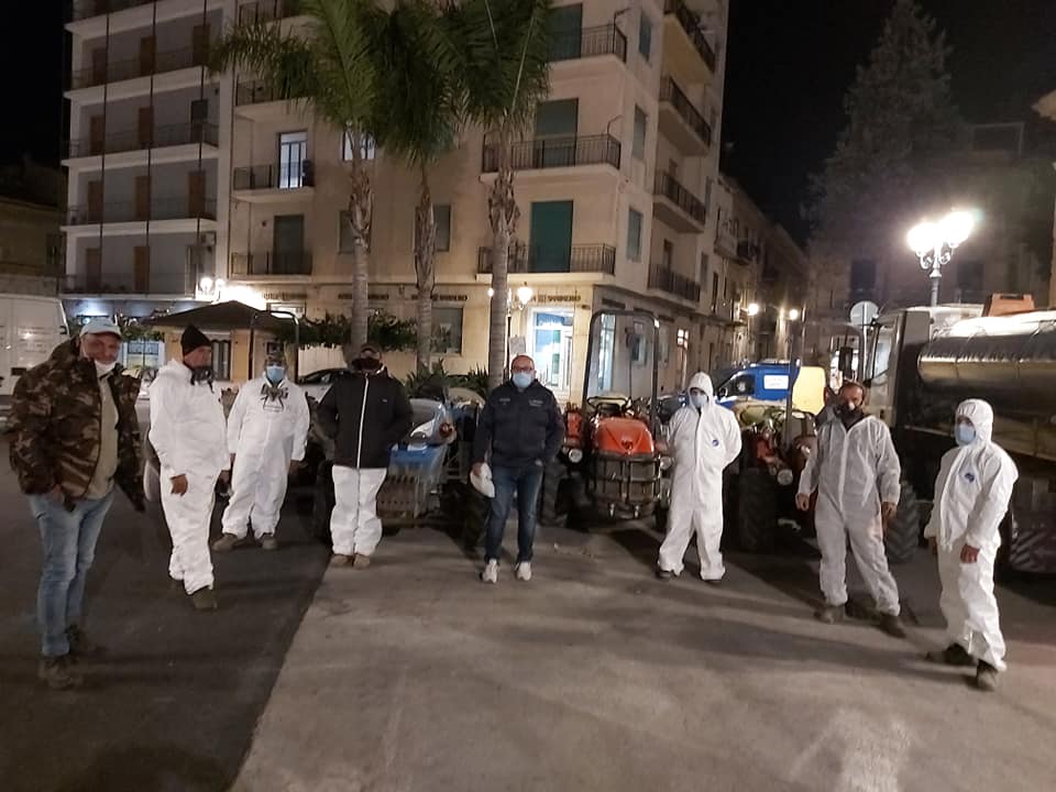 Canicattì, Covid-19: effettuata la sanificazione del centro urbano Canicattì, Covid-19: effettuata la sanificazione del centro urbano