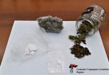 Ragusa,trovato in possesso di diverse tipologie di stupefacenti:arrestato 24enne, denunciata la compagna