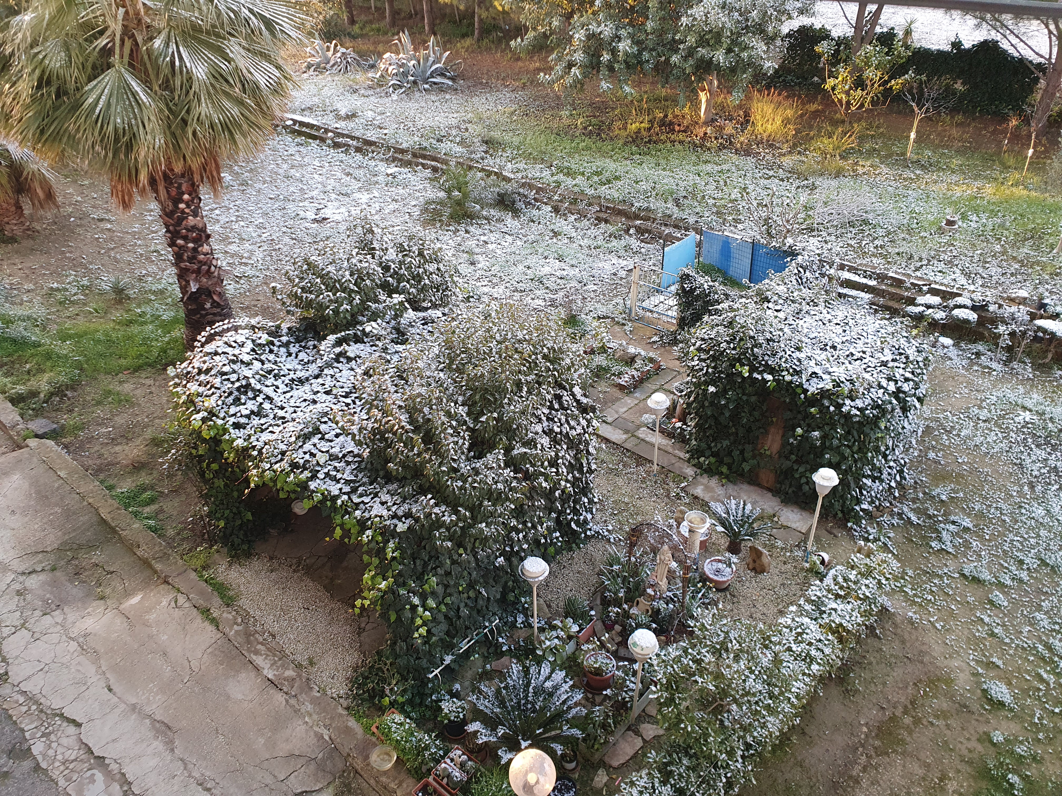 Canicattì, come da previsioni è arrivata qualche spruzzata di neve (foto e video) Canicattì, come da previsioni è arrivata qualche spruzzata di neve (foto e video)