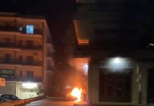 Canicattì, incendio auto in via De Gasperi: per gli inquirenti possibile la matrice dolosa