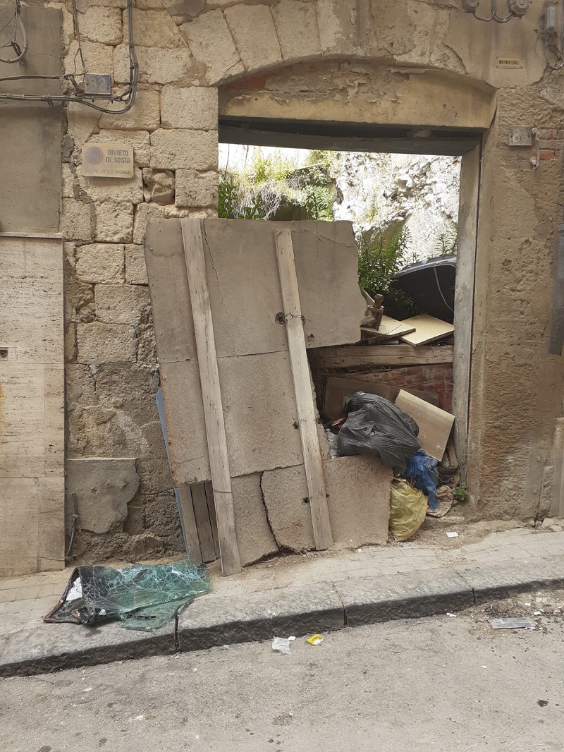 Una Nuova Canicattì segnala degrado nel centro storico(Foto) Una Nuova Canicattì segnala degrado nel centro storico(Foto)
