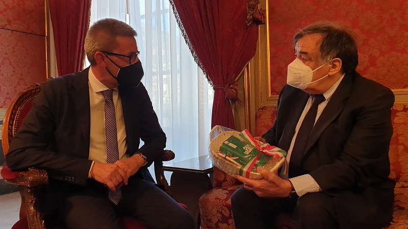 Canicattì, olio della legalità: il sindaco Di Ventura a Palermo per varie visite istituzionali(Foto) Canicattì, olio della legalità: il sindaco Di Ventura a Palermo per varie visite istituzionali(Foto)