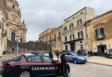 Ragusa, terrorizzavano la popolazione con furti in aziende agricole e abitazioni: arrestate 5 persone da polizia e carabinieri