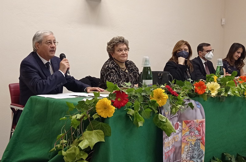 “Chi non ha passato non ha storia”. Interessante incontro con Michele Di Pasquali al centro culturale San Domenico di Canicattì, promosso dal Lions Club. “Chi non ha passato non ha storia”. Interessante incontro con Michele Di Pasquali al centro culturale San Domenico di Canicattì, promosso dal Lions Club.