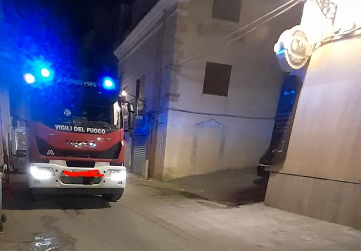 Canicattì, fuga di gas a Borgalino: evacuate alcune abitazioni, controlli dei vigili del fuoco in diversi quartieri Canicattì, fuga di gas a Borgalino: evacuate alcune abitazioni, controlli dei vigili del fuoco in diversi quartieri