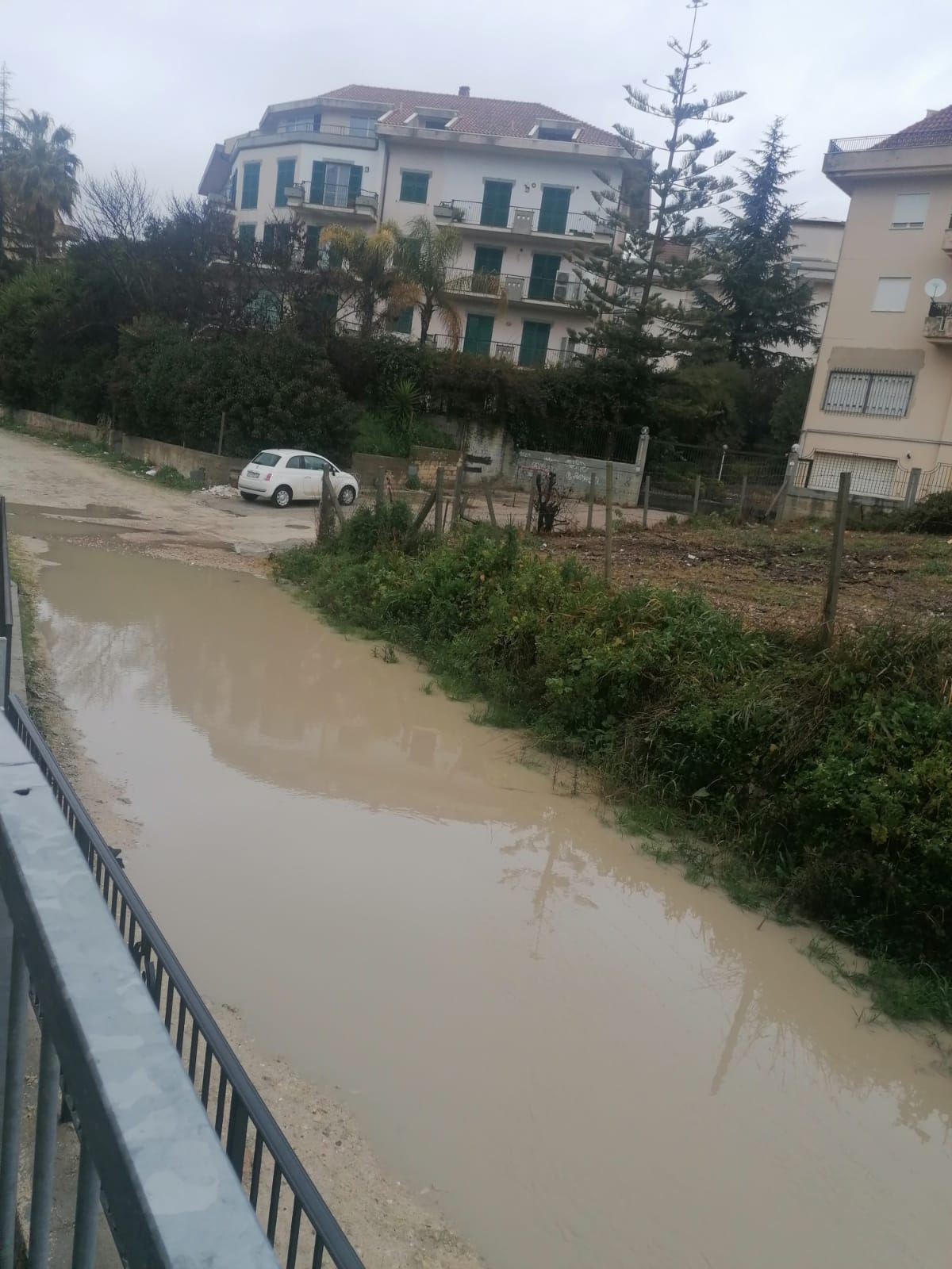 Canicattì, via Bufalino: con il maltempo le strade diventano fiumi, la segnalazione di un nostro lettore(Foto) Canicattì, via Bufalino: con il maltempo le strade diventano fiumi, la segnalazione di un nostro lettore(Foto)