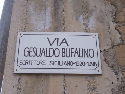 Canicattì, via Bufalino: con il maltempo le strade diventano fiumi, la segnalazione di un nostro lettore(Foto) Canicattì, via Bufalino: con il maltempo le strade diventano fiumi, la segnalazione di un nostro lettore(Foto)
