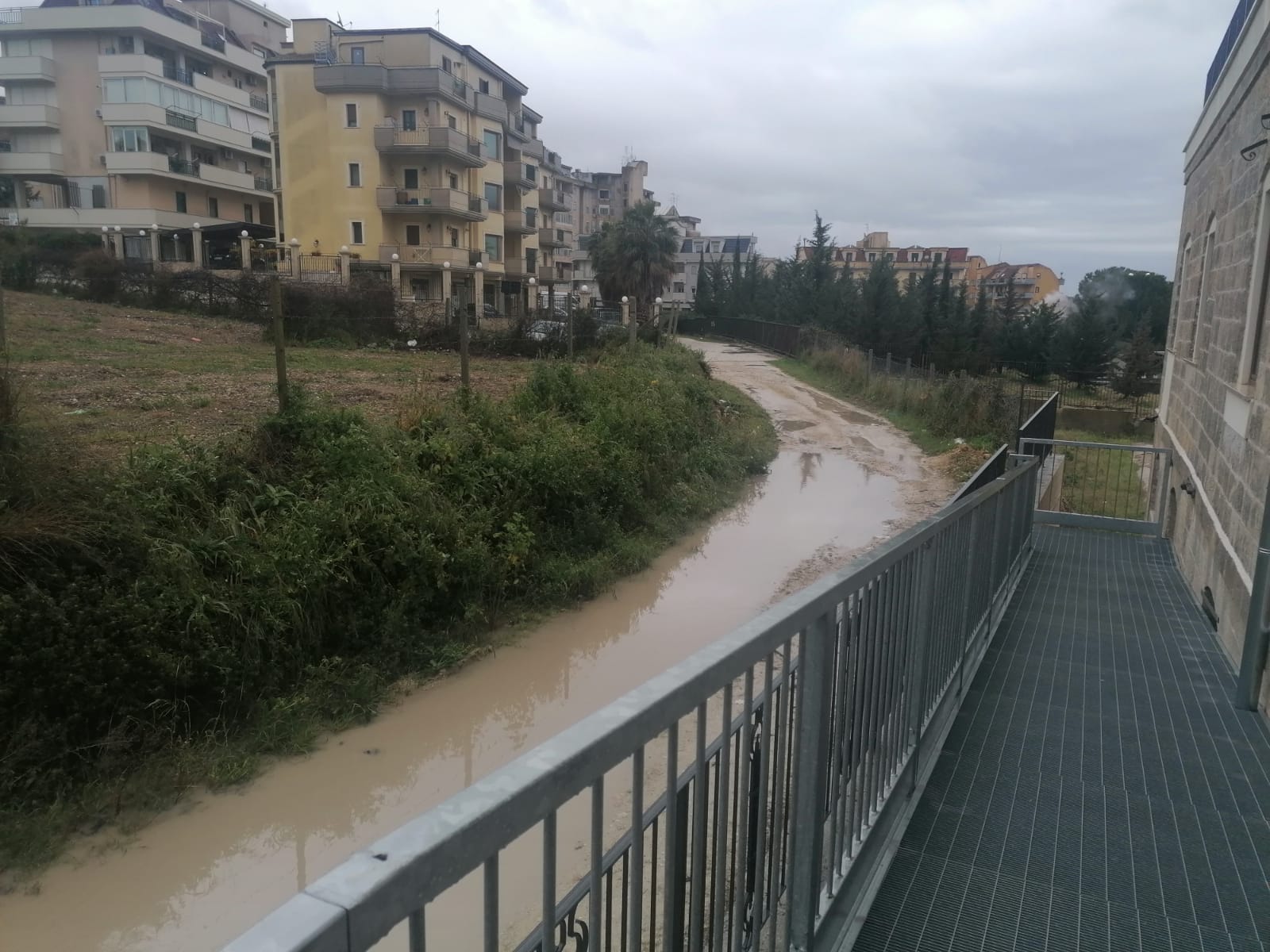 Canicattì, via Bufalino: con il maltempo le strade diventano fiumi, la segnalazione di un nostro lettore(Foto) Canicattì, via Bufalino: con il maltempo le strade diventano fiumi, la segnalazione di un nostro lettore(Foto)